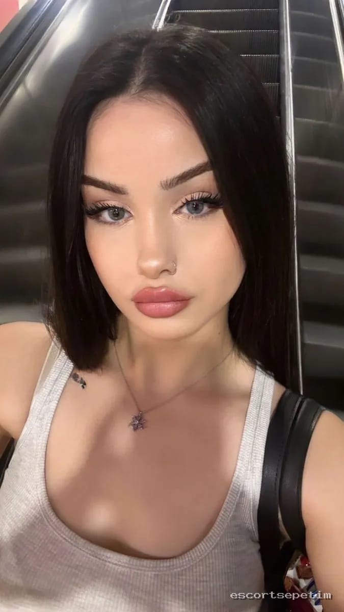 Buse — Ataköy 7-8-9-10. Kısım Escort